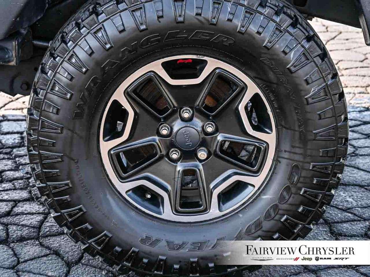 2016 Jeep Wrangler 4WD 4dr Rubicon LIFT   MANUAL TRANSMISSON   NAVIGATION   HEATED SEATS   KEYLESS ENTRY Photo