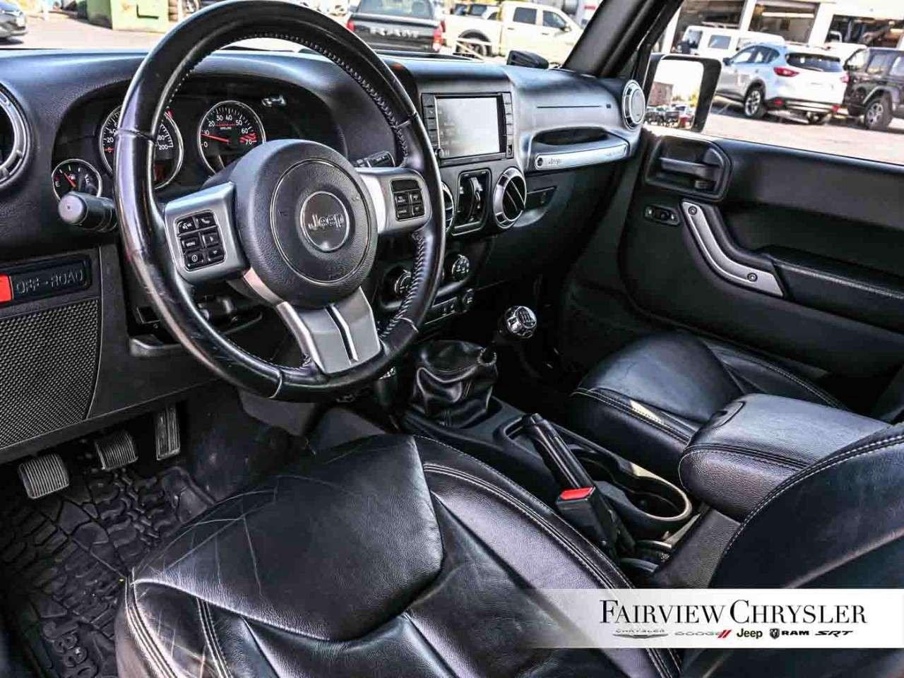 2016 Jeep Wrangler 4WD 4dr Rubicon LIFT   MANUAL TRANSMISSON   NAVIGATION   HEATED SEATS   KEYLESS ENTRY Photo
