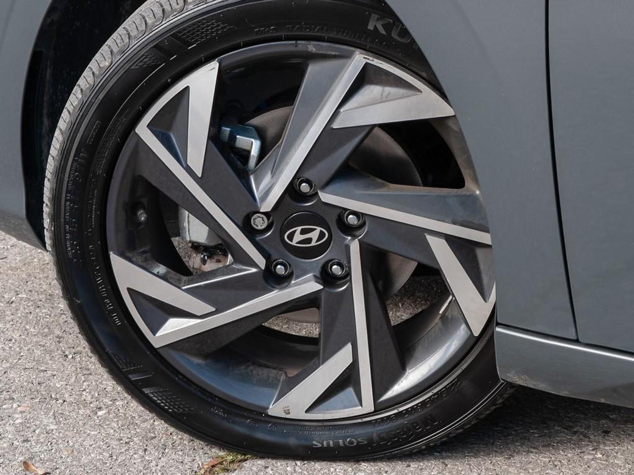 2025 Hyundai Elantra  Photo