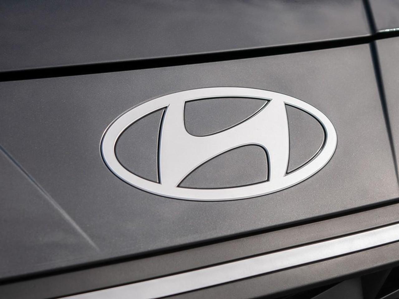 2025 Hyundai Elantra  Photo
