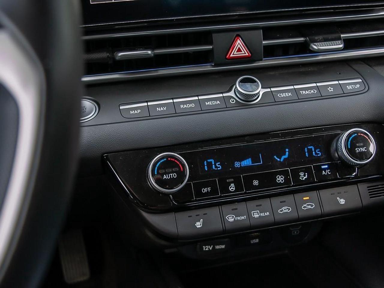 2025 Hyundai Elantra  Photo