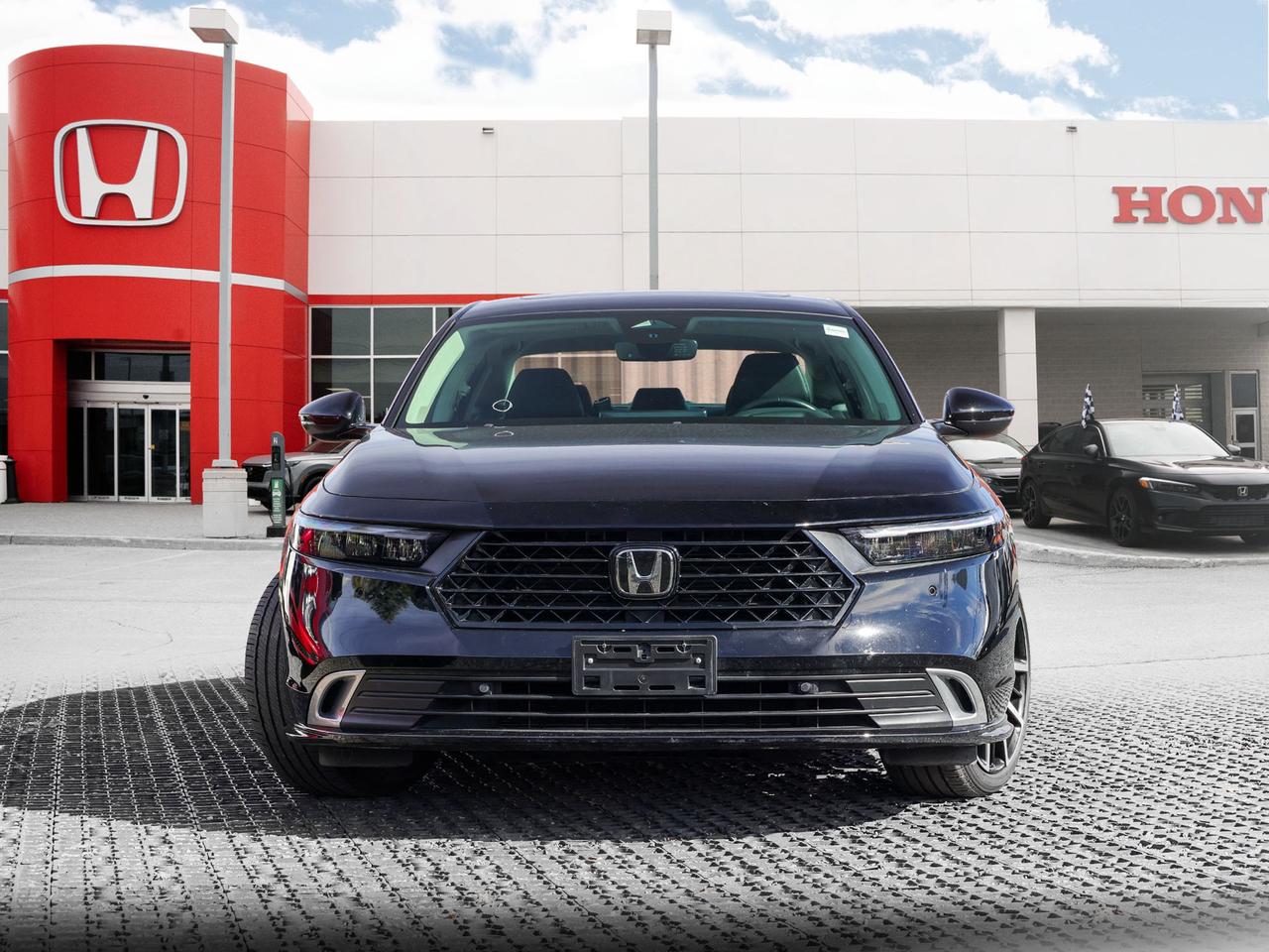 2025 Honda Accord Hybrid Touring 4dr Sedan Photo1