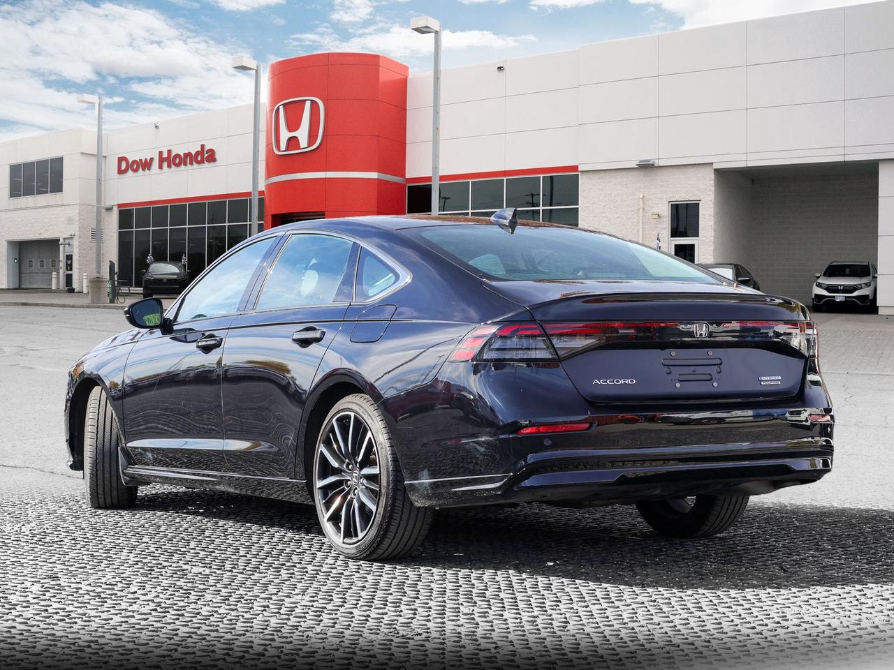 2025 Honda Accord Hybrid Touring 4dr Sedan Photo