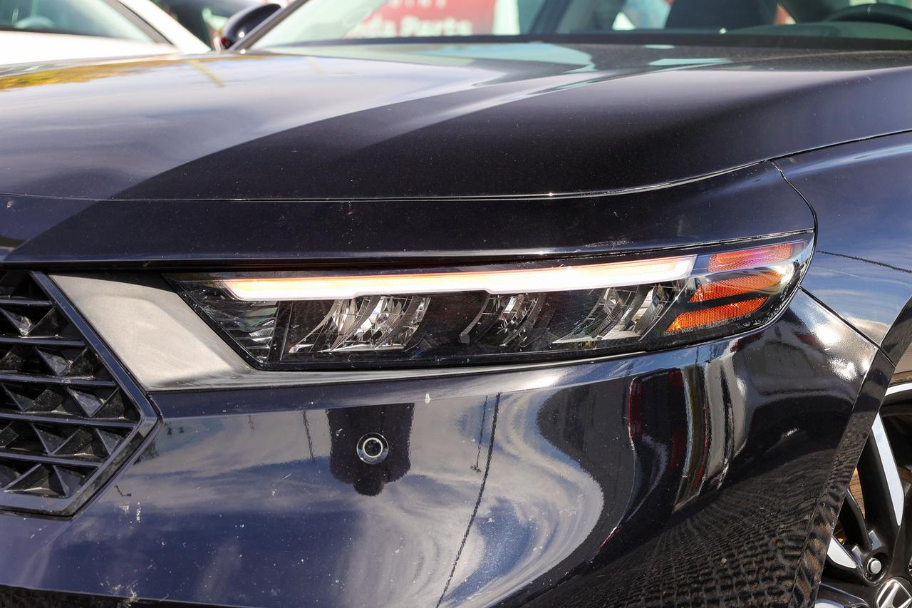2025 Honda Accord Hybrid Touring 4dr Sedan Photo