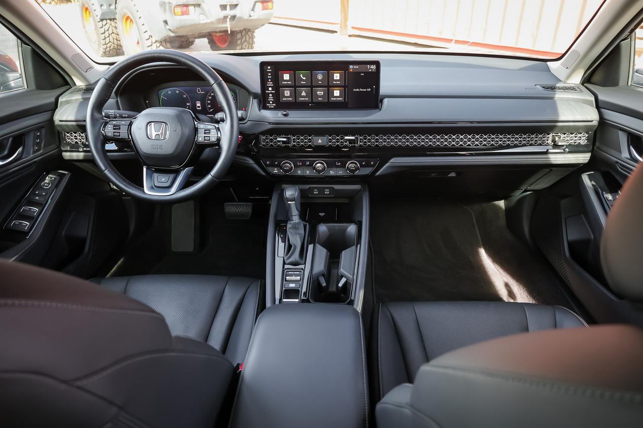 2025 Honda Accord Hybrid Touring 4dr Sedan Photo