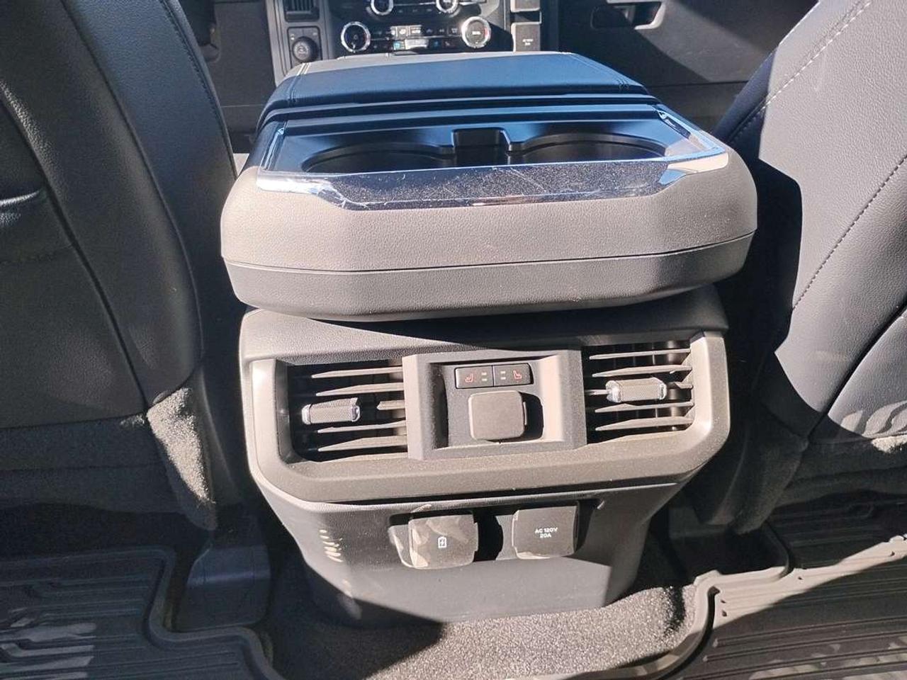 2024 Ford F-150 Lariat Photo