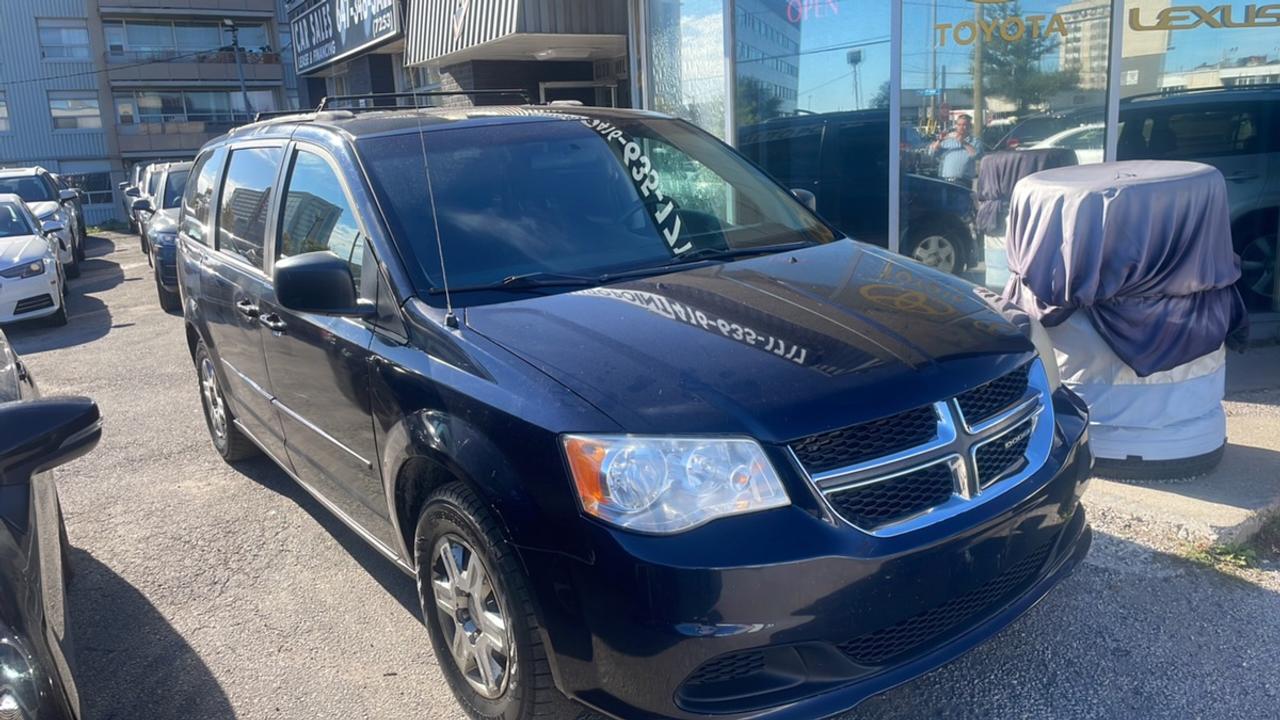 2011 Dodge Grand Caravan Express Photo