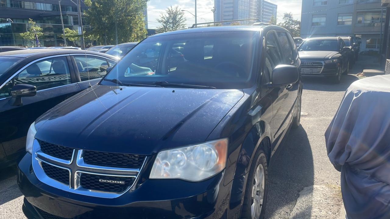 2011 Dodge Grand Caravan Express Photo