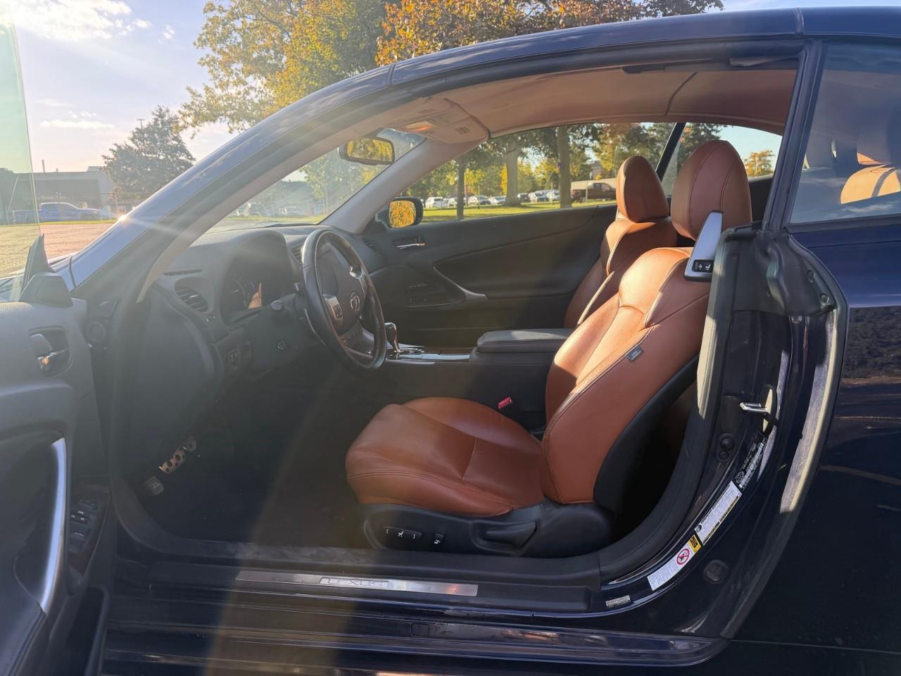 2012 Lexus IS 250C  Photo