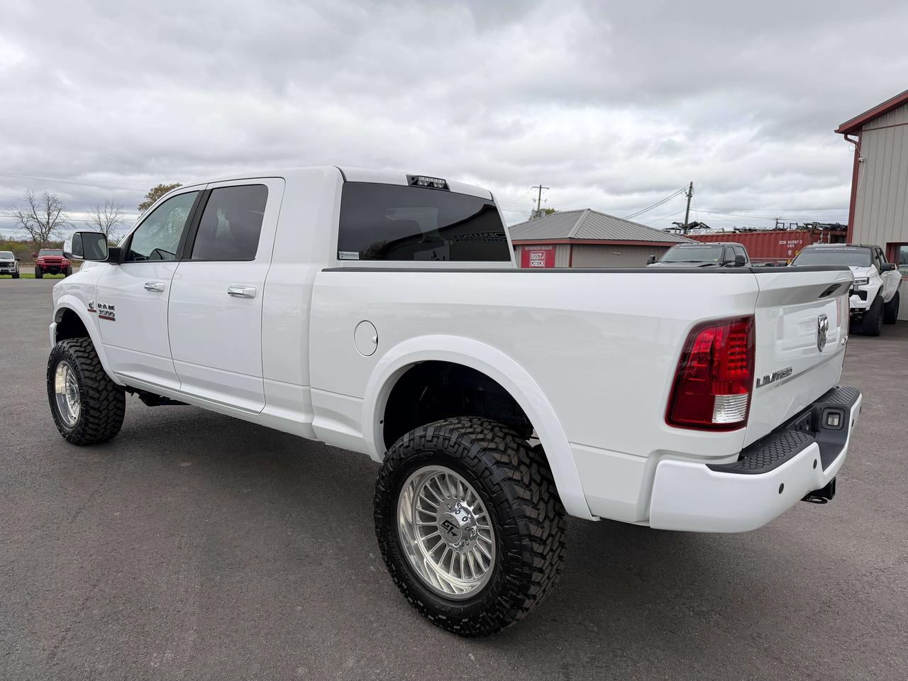 2014 RAM 3500 Limited Longhorn Photo