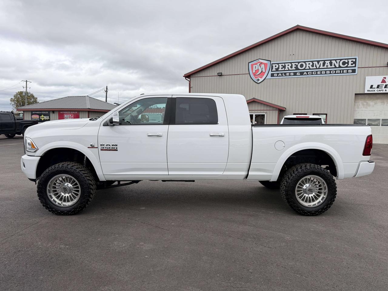 2014 RAM 3500 Limited Longhorn Photo