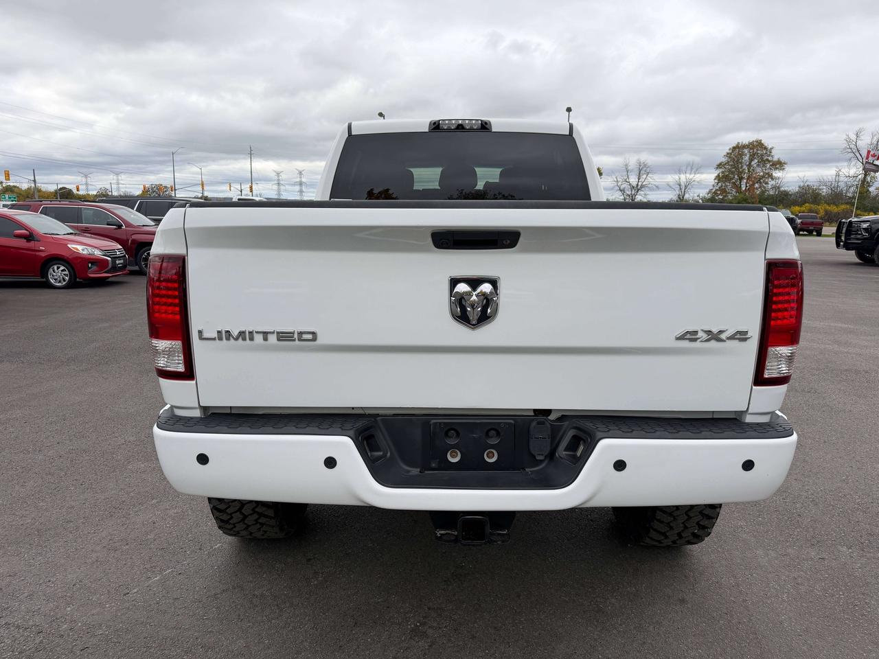2014 RAM 3500 Limited Longhorn Photo