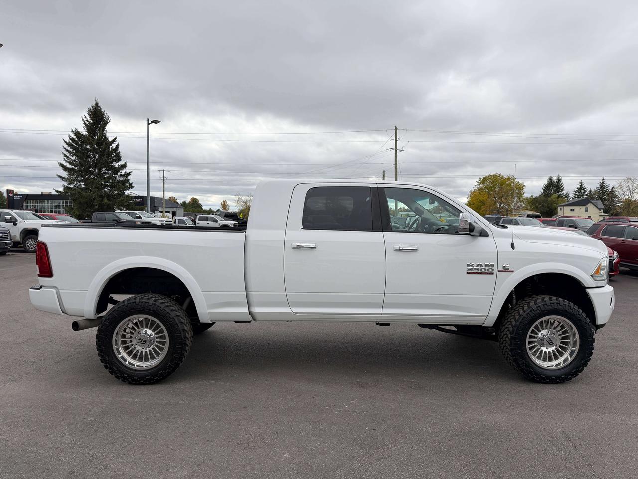 2014 RAM 3500 Limited Longhorn Photo