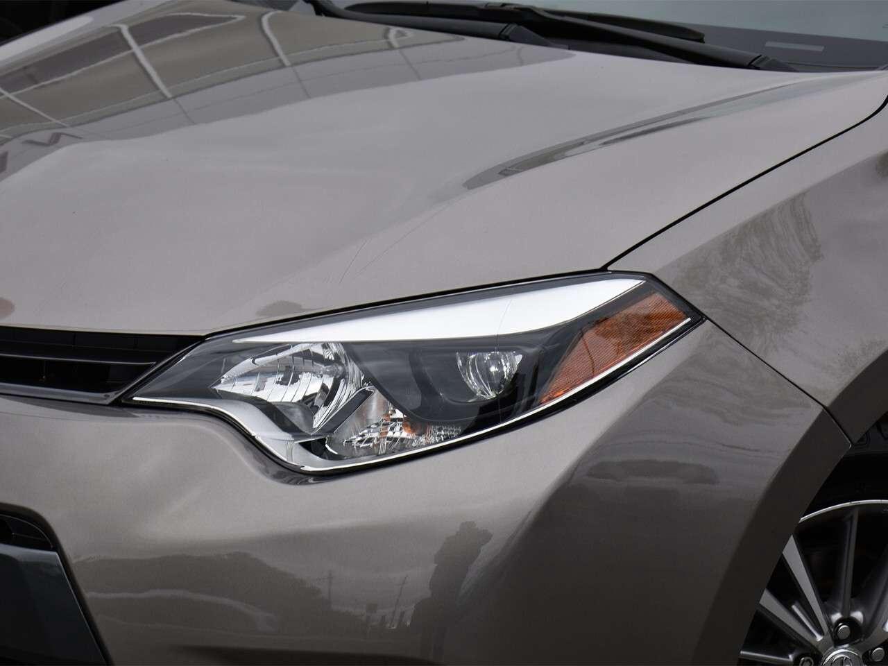 2015 Toyota Corolla  Photo3