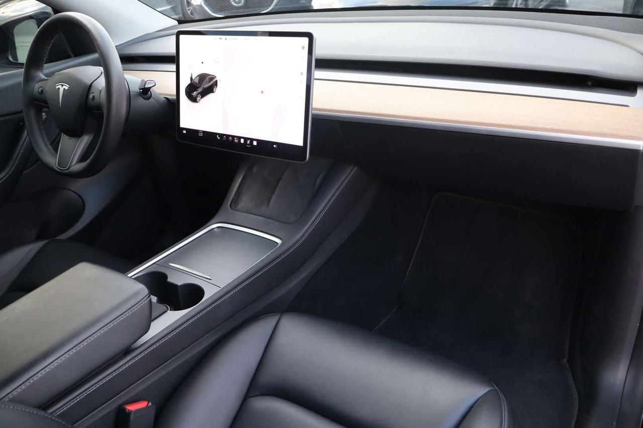 2022 Tesla Model Y Long Range DUAL MOTOR AWD NO ACCIDENT $141/WEEKLY Photo