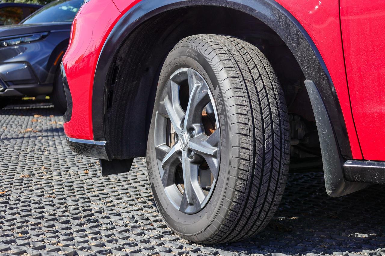 2025 Honda HR-V EX-L Navi 4dr All-Wheel Drive Photo