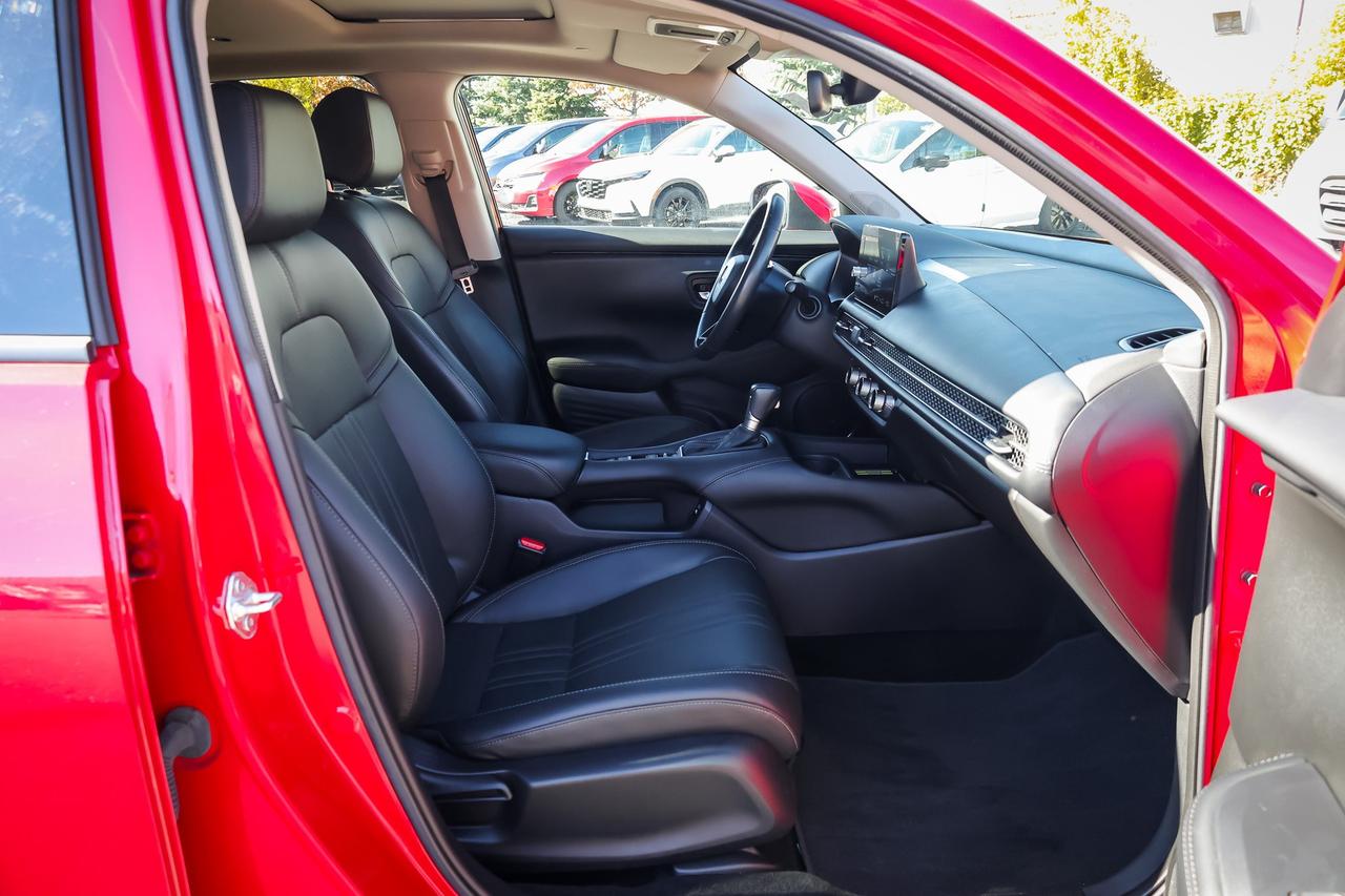2025 Honda HR-V EX-L Navi 4dr All-Wheel Drive Photo