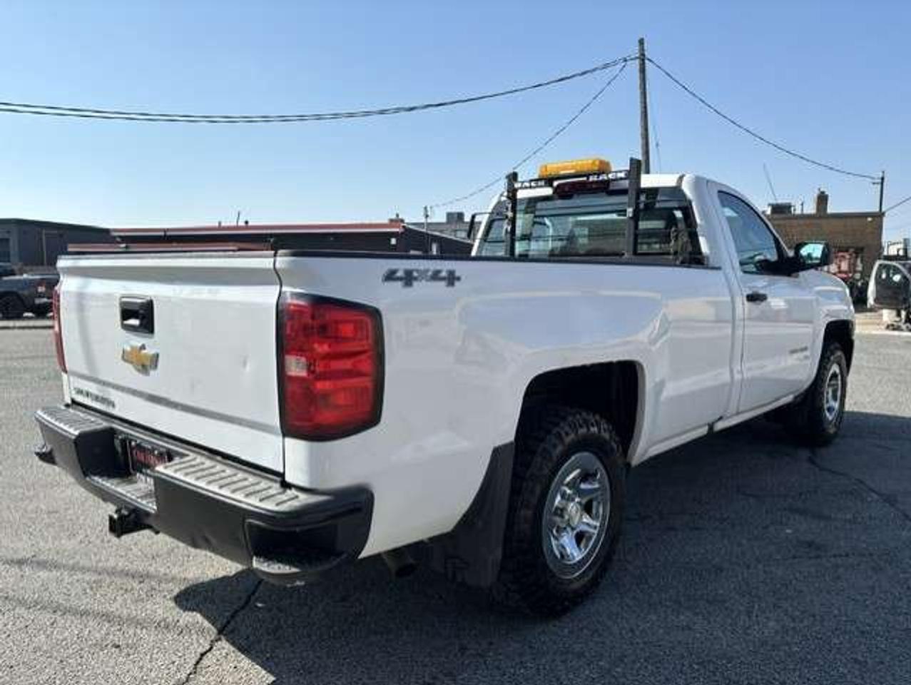 2016 Chevrolet Silverado 1500 4WD 5.3L V8 **REGULAR CAB-8 FOOT LONG BOX** Photo