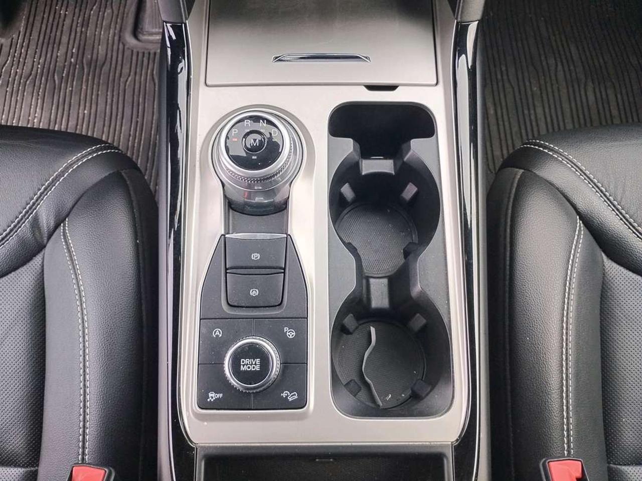 2022 Ford Explorer ST Photo