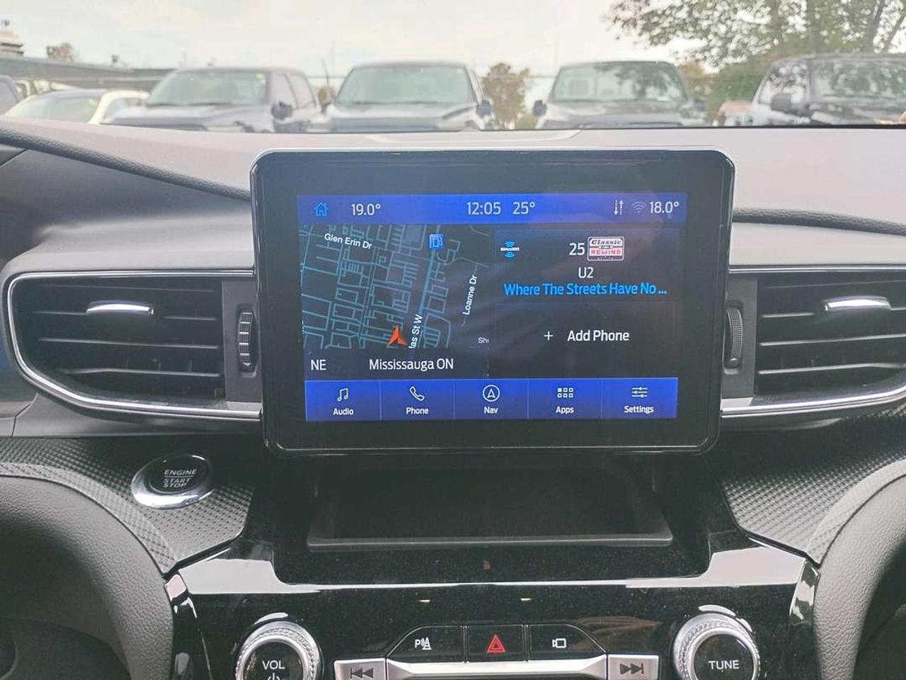2022 Ford Explorer ST Photo