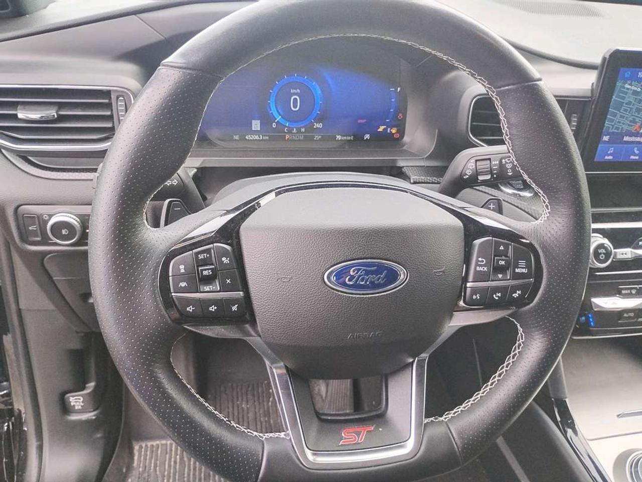 2022 Ford Explorer ST Photo
