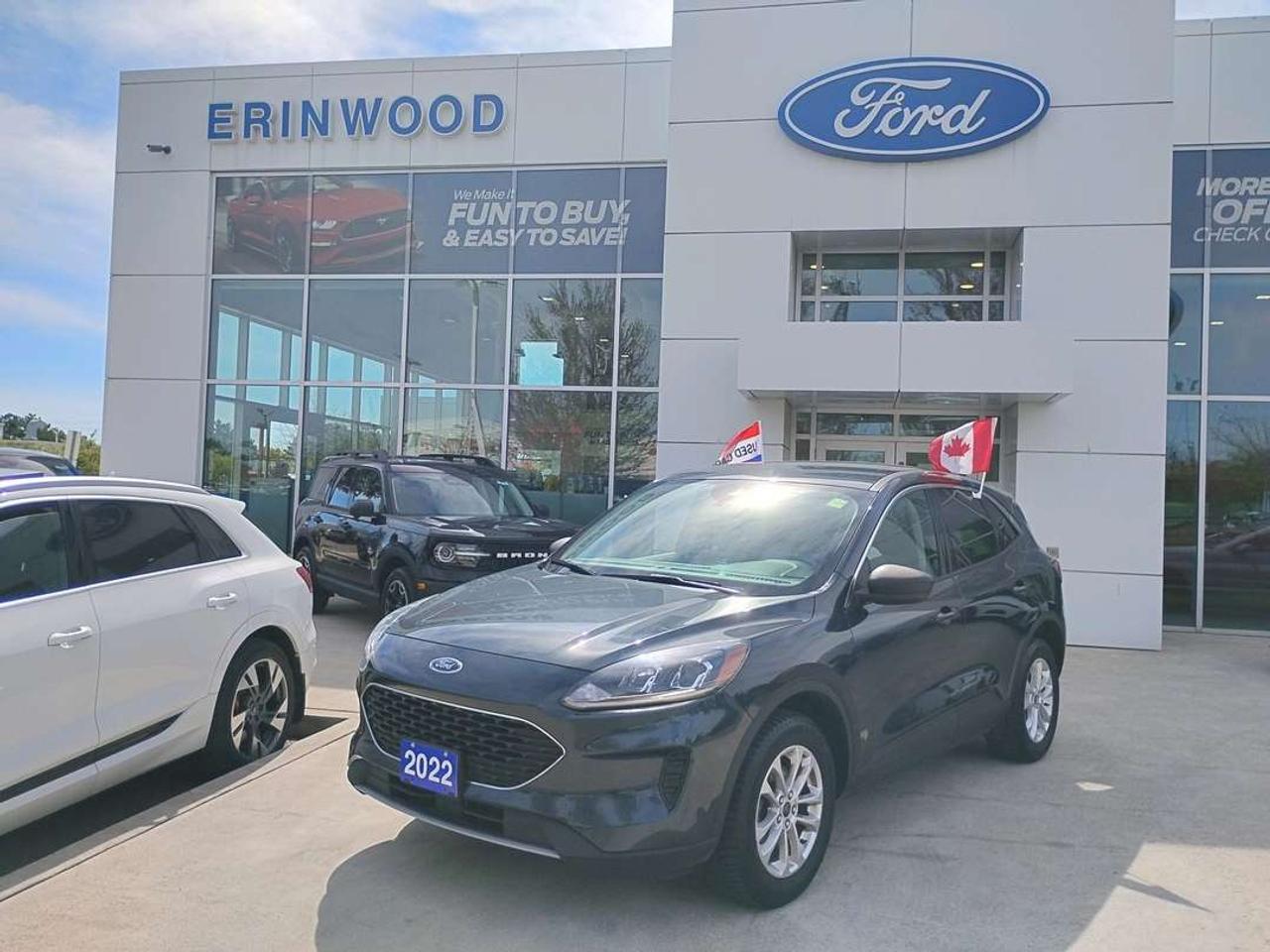 2022 Ford Escape SE Photo