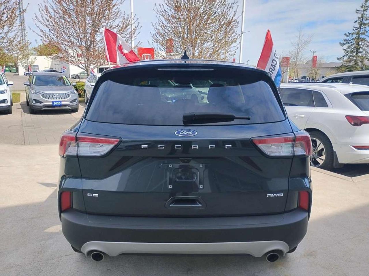 2022 Ford Escape SE Photo