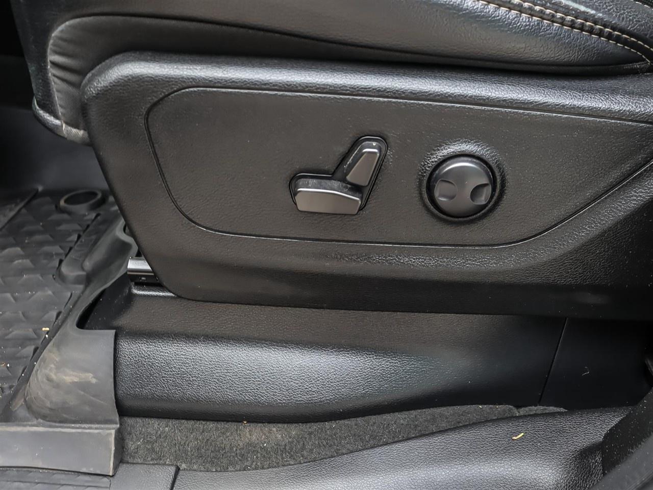 2022 RAM 1500 Rebel 4x4 Crew Cab 5'7" Box Photo