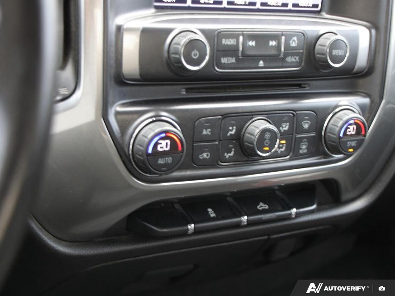 2015 Chevrolet Silverado 1500 Crew Cab Short Box 4-Wheel Drive LT w/1LT Photo