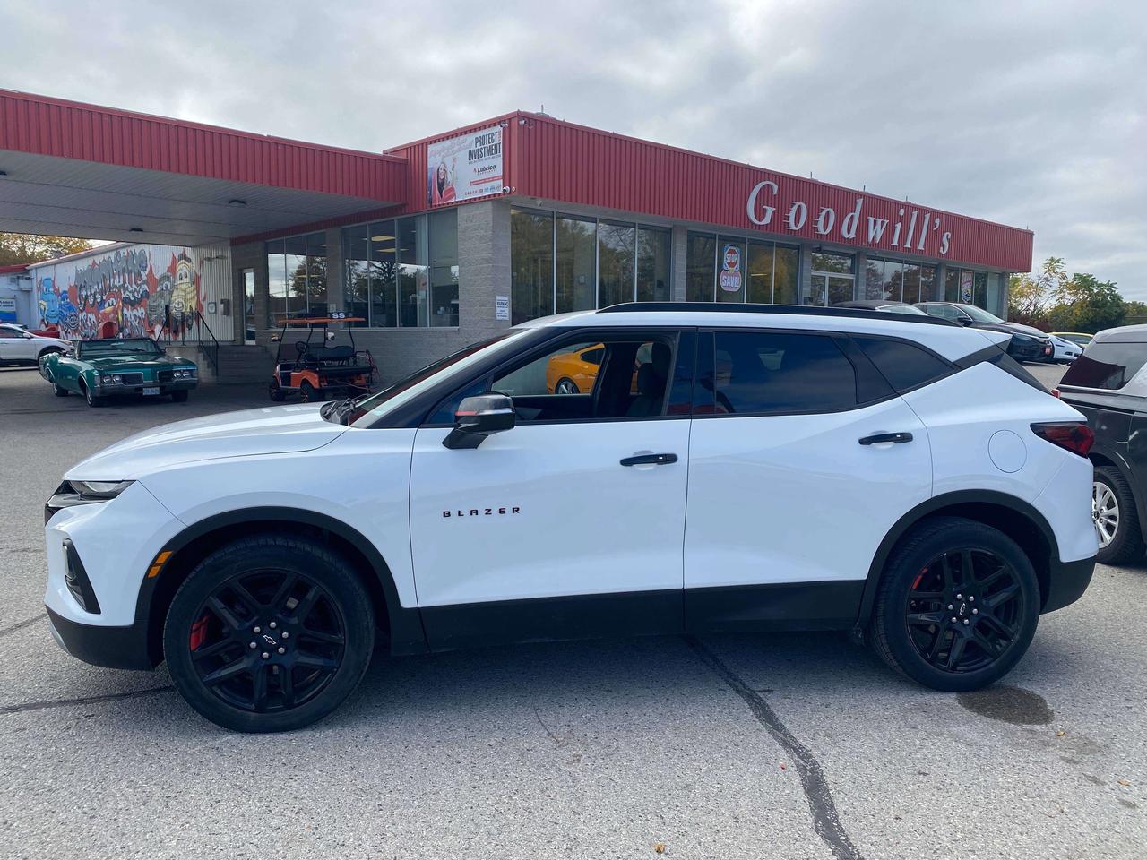 2021 Chevrolet Blazer LT, 2.0L, REMOTE START, BACK UP CAM, HEATED CLOTH! Photo4