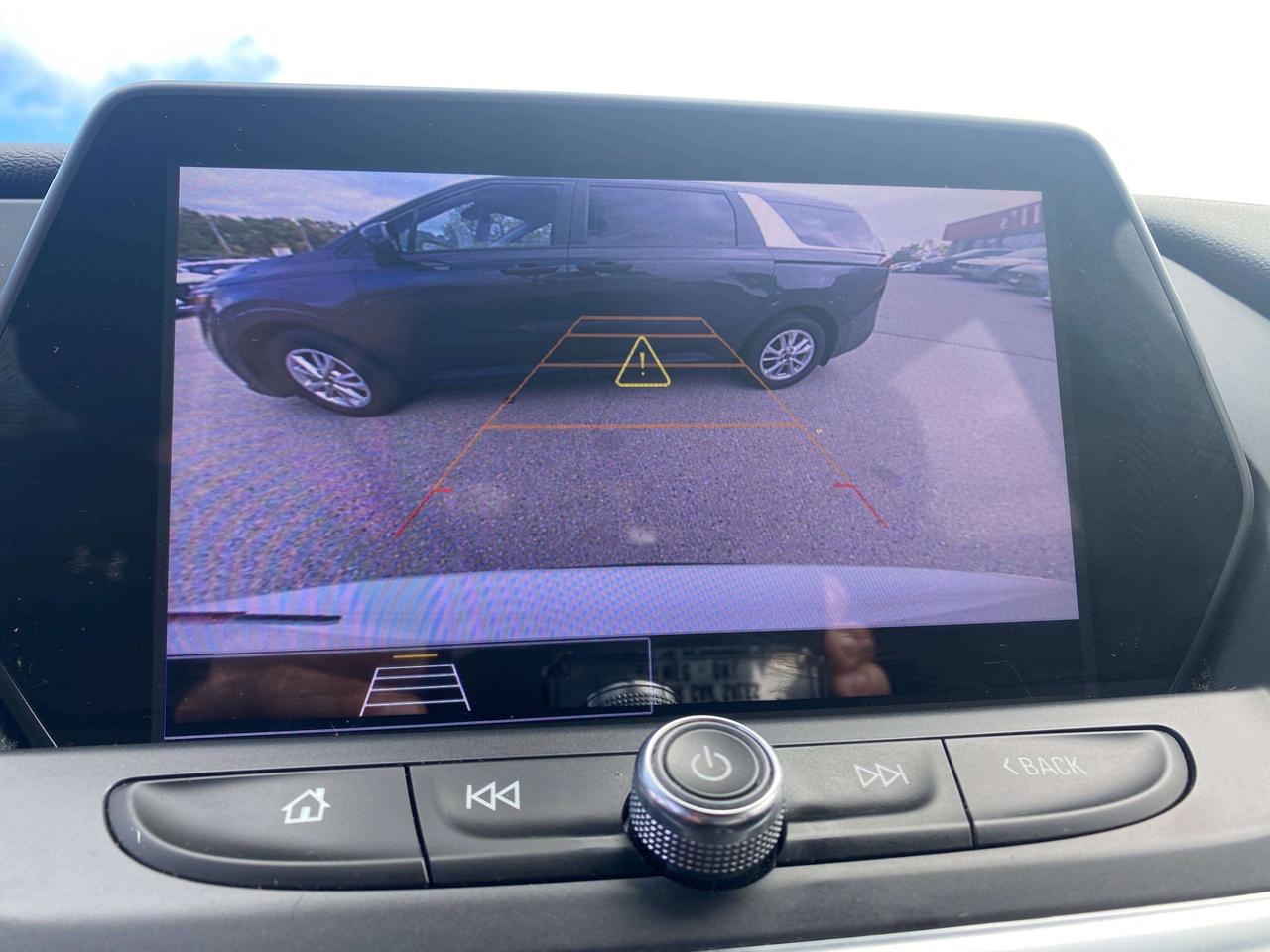 2021 Chevrolet Blazer LT, 2.0L, REMOTE START, BACK UP CAM, HEATED CLOTH! Photo