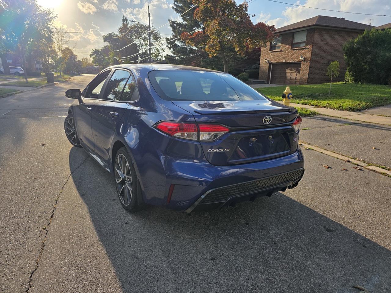 2020 Toyota Corolla SE Photo3