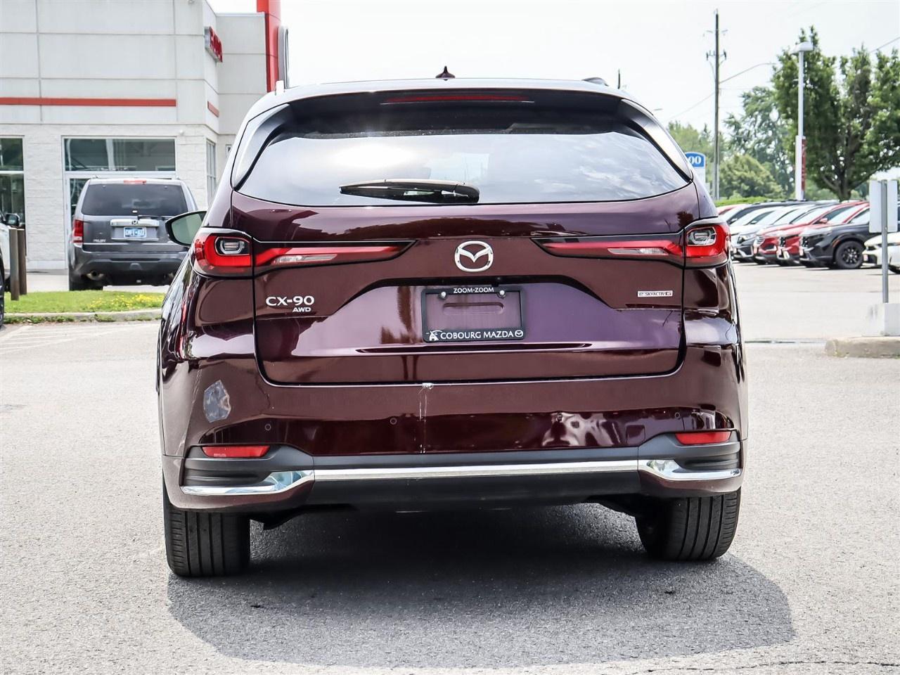 2024 Mazda CX-90 MHEV Signature AWD Photo