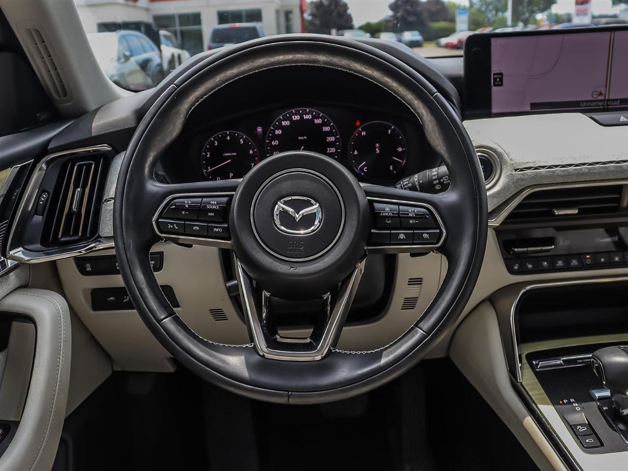 2024 Mazda CX-90 MHEV Signature AWD Photo