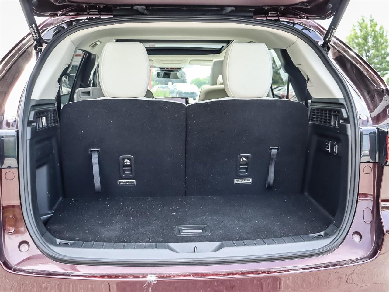 2024 Mazda CX-90 MHEV Signature AWD Photo