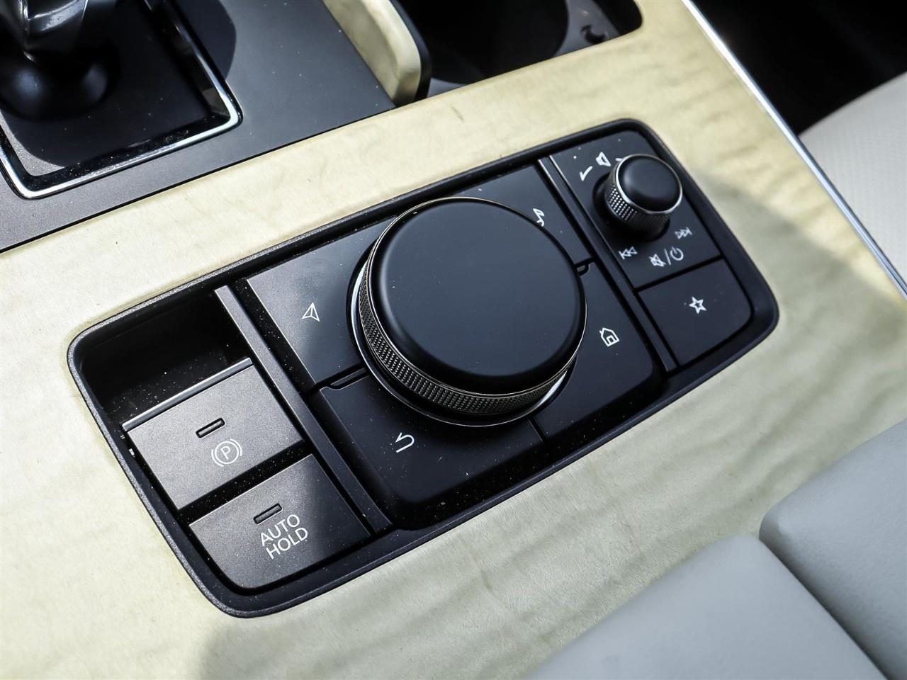 2024 Mazda CX-90 MHEV Signature AWD Photo