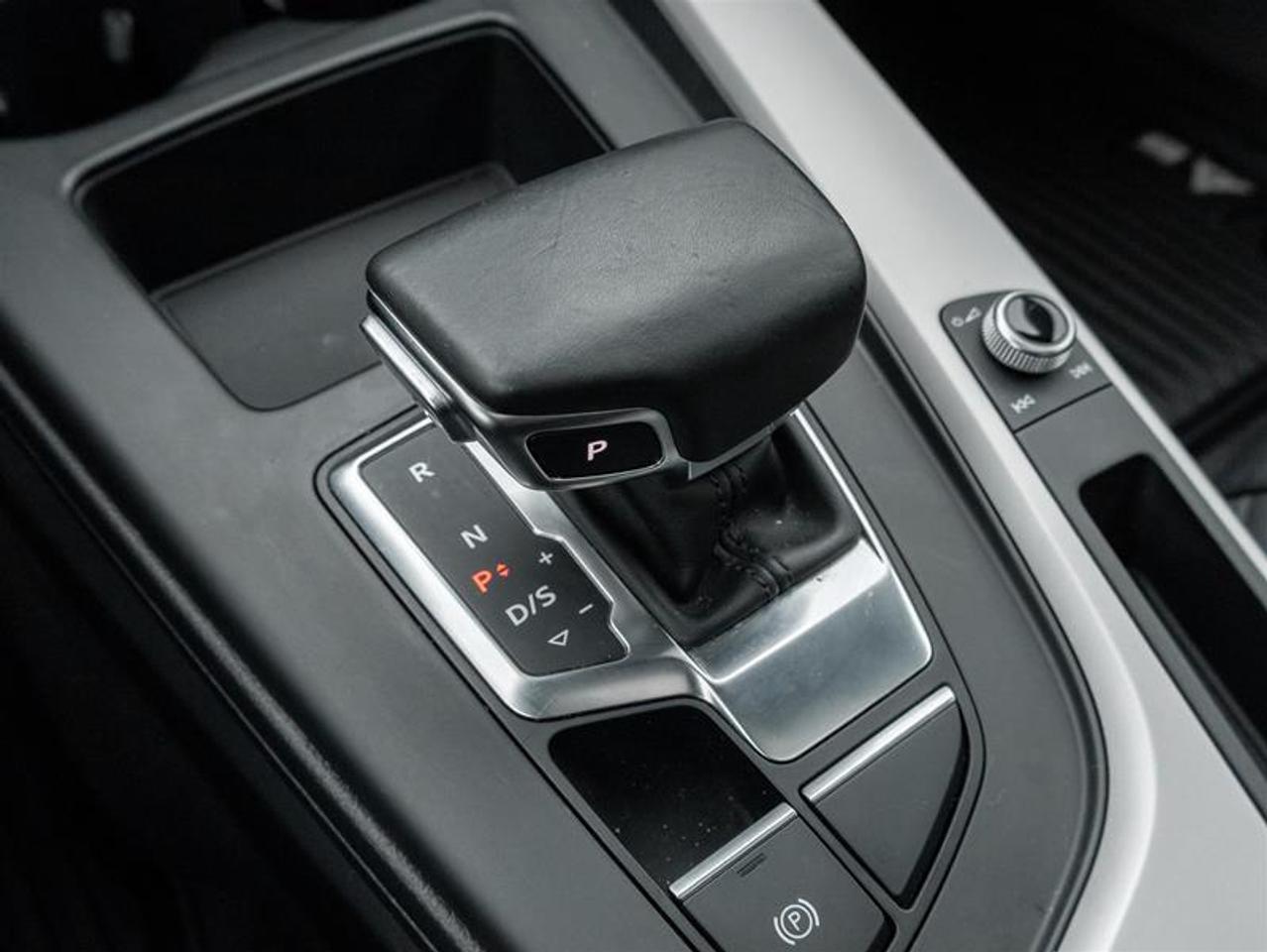2020 Audi A5 2.0T Komfort 4dr All-Wheel Drive quattro Sportback Photo