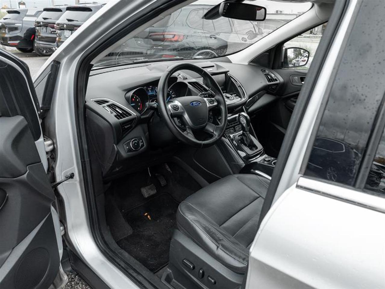 2014 Ford Escape Titanium 4dr Front-Wheel Drive Photo