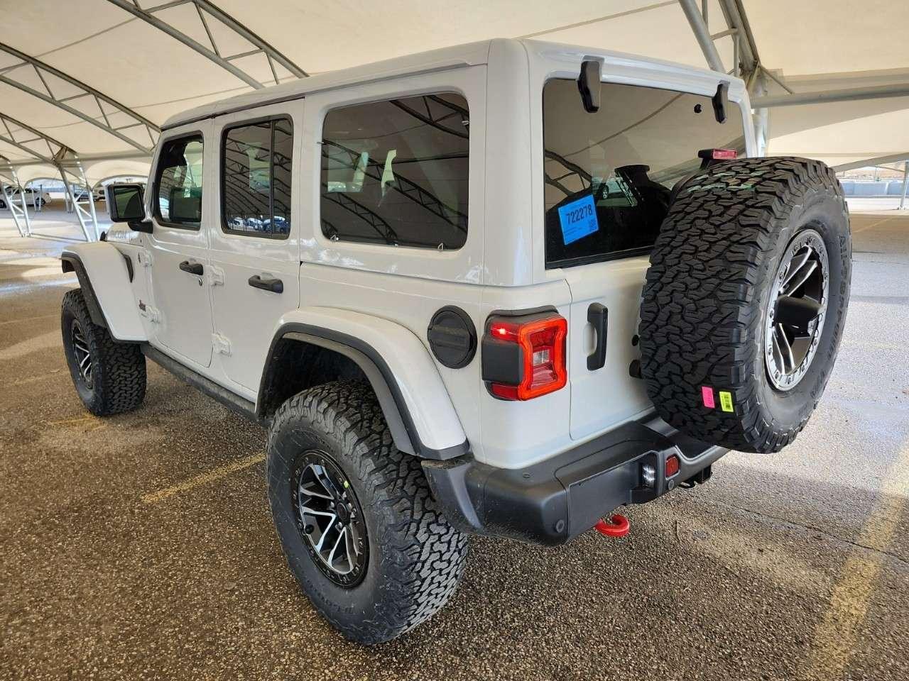 2026 Jeep Wrangler Rubicon X 4 Door 4x4 X   STEEL BUMPERS   CARPLAY   HEATED SEATS   REMOTE START   PERFORMANCE HOOD Photo3