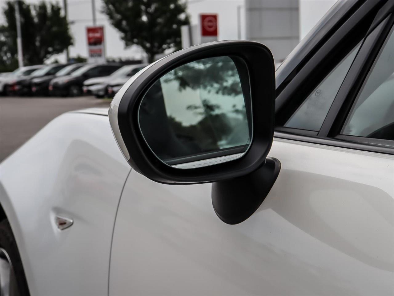 2023 Mazda MX-5  Photo