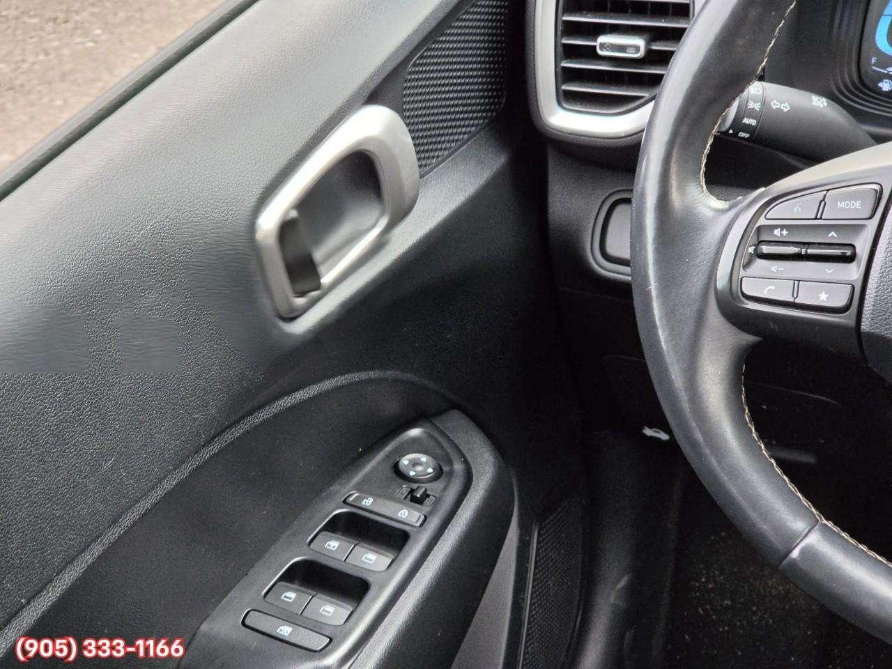 2024 Hyundai Venue Preferred Apple CarPlay & Android Auto • Remote Start System • Heated Front Seats • Lane Assist • Keyless Entry Photo