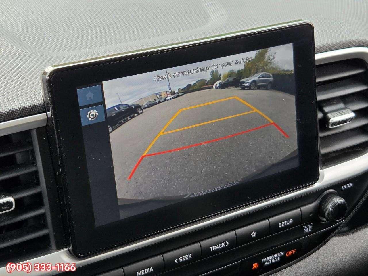 2024 Hyundai Venue Preferred Apple CarPlay & Android Auto • Remote Start System • Heated Front Seats • Lane Assist • Keyless Entry Photo