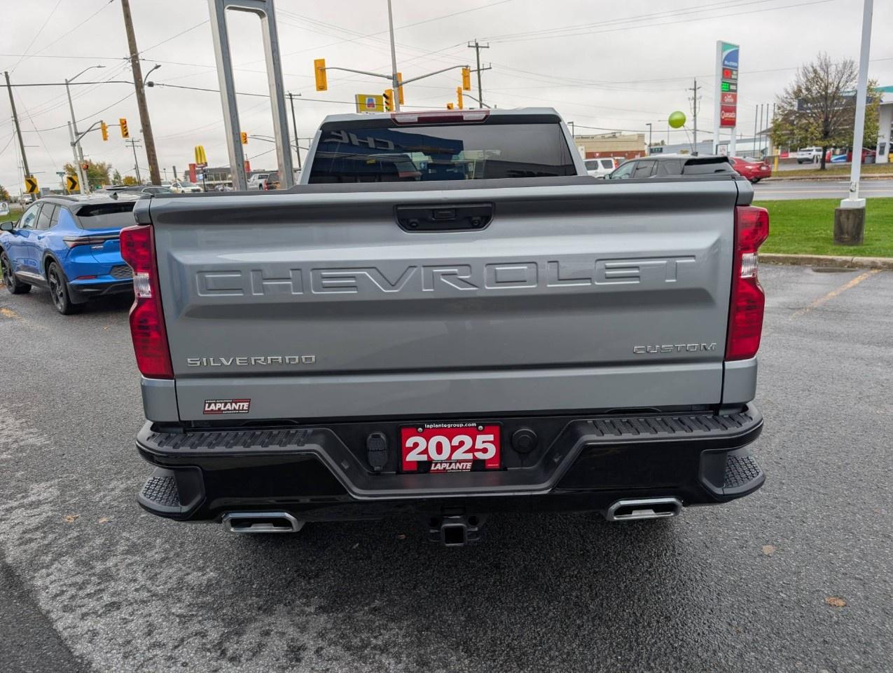 2025 Chevrolet Silverado 1500 Crew Cab Standard Box 4-Wheel Drive Custom Trail Boss Photo