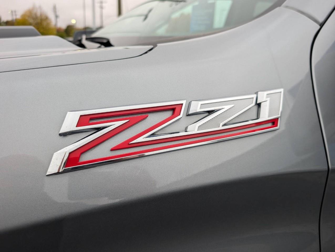 2025 Chevrolet Silverado 1500 Crew Cab Standard Box 4-Wheel Drive Custom Trail Boss Photo
