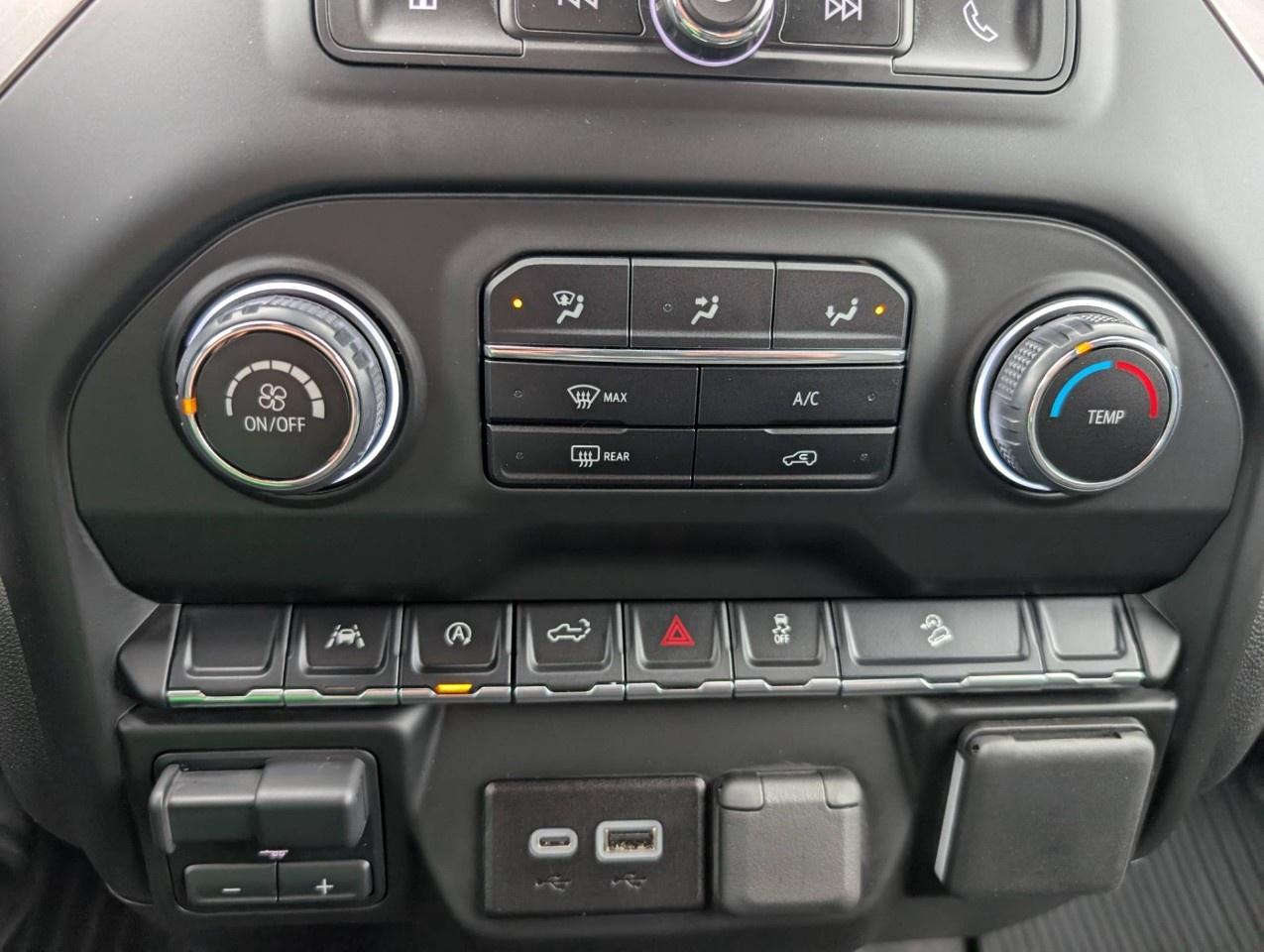 2025 Chevrolet Silverado 1500 Crew Cab Standard Box 4-Wheel Drive Custom Trail Boss Photo
