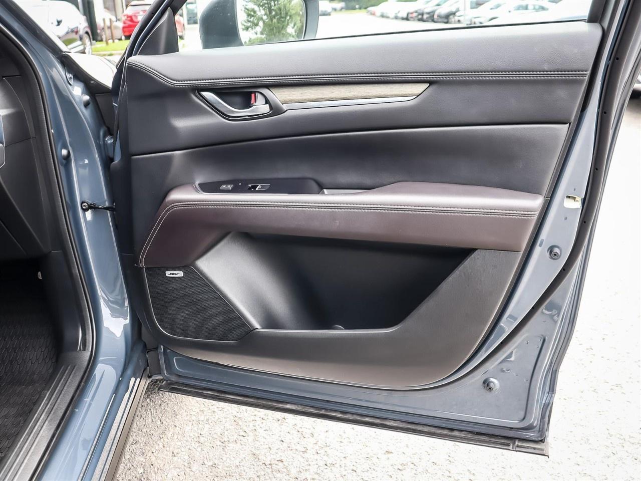 2024 Mazda CX-5 Signature AWD Photo