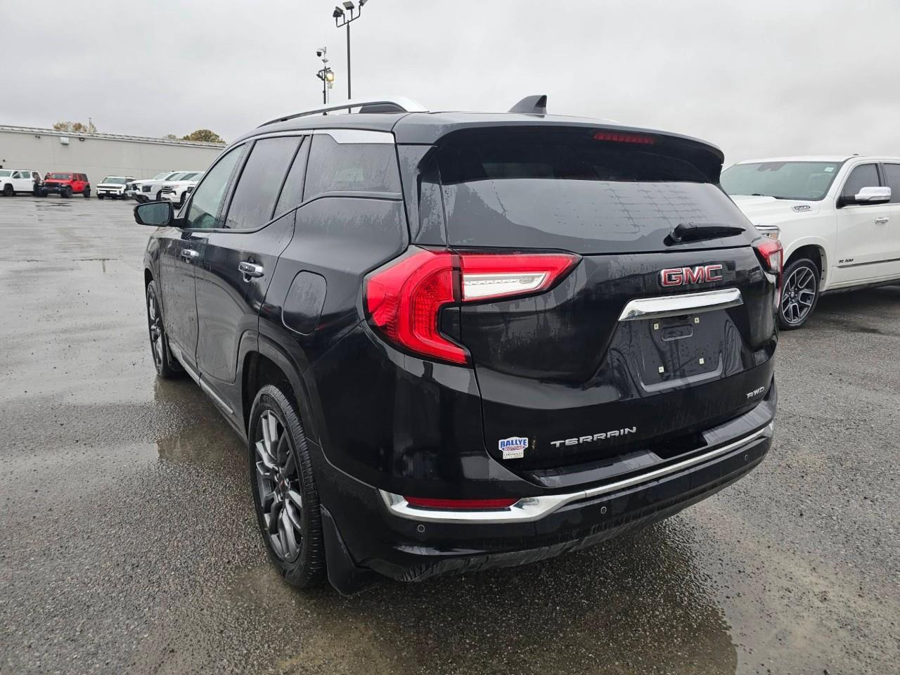 2024 GMC Terrain Denali 4dr All-Wheel Drive Photo