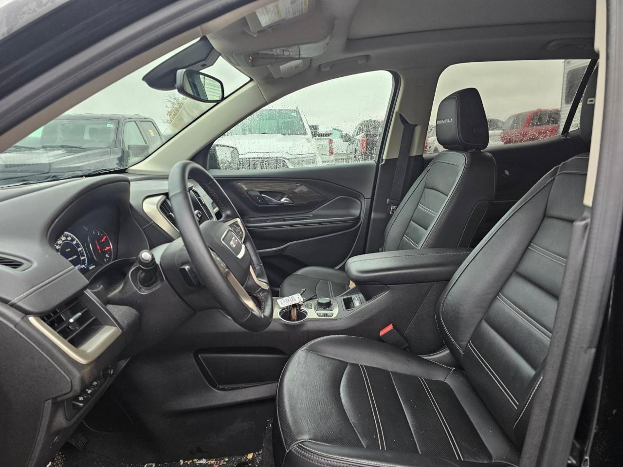 2024 GMC Terrain Denali 4dr All-Wheel Drive Photo