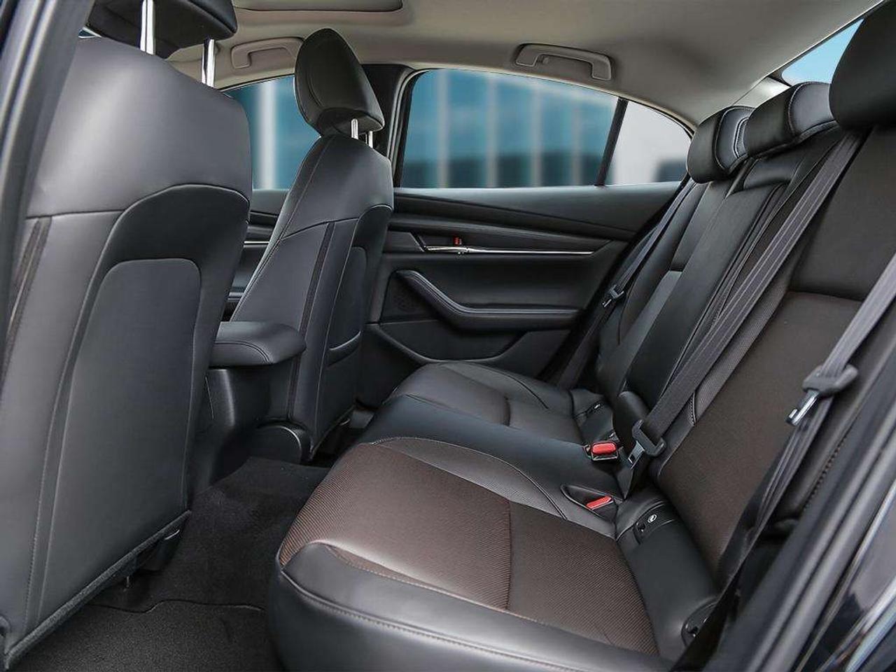 2025 Mazda MAZDA3 GT Auto i-ACTIV AWD Photo