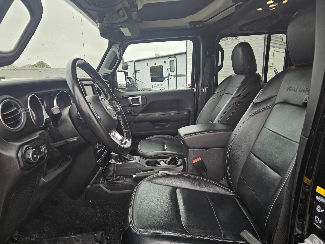2023 Jeep Wrangler SAHARA 4DR 4X4 Photo